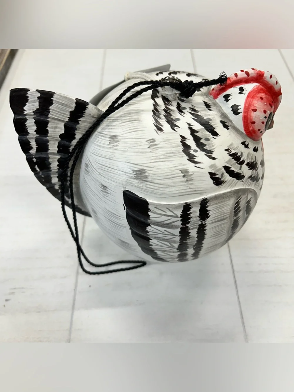 Gord-O Hen Birdhouse‎ Gray NWT
